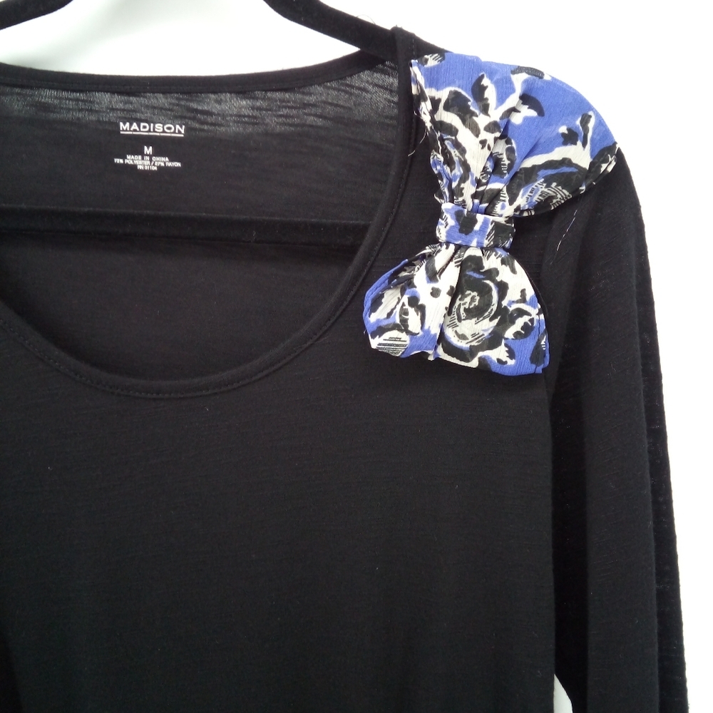 NWT Madison Black Blue Bow Detail Rayon Blend Fall Winter Spring School Top M